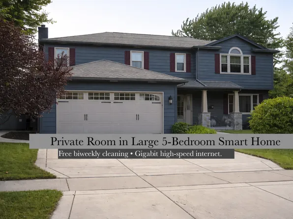 (undisclosed Address), Elgin, IL 60123