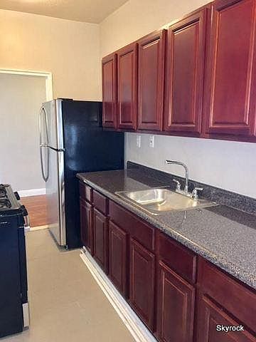 1st image of 297 Lincoln Ave APT 3F