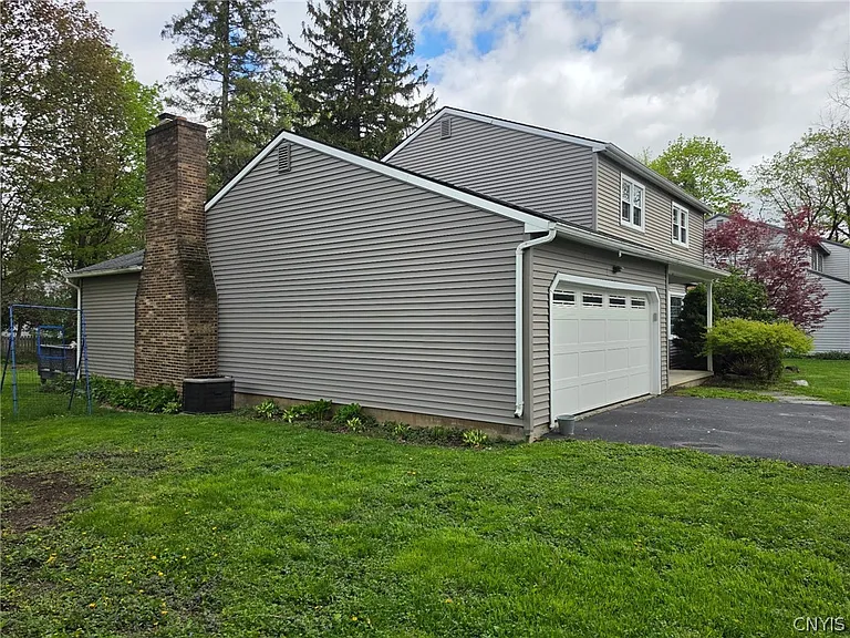 96 Charing Rd — Photo 35