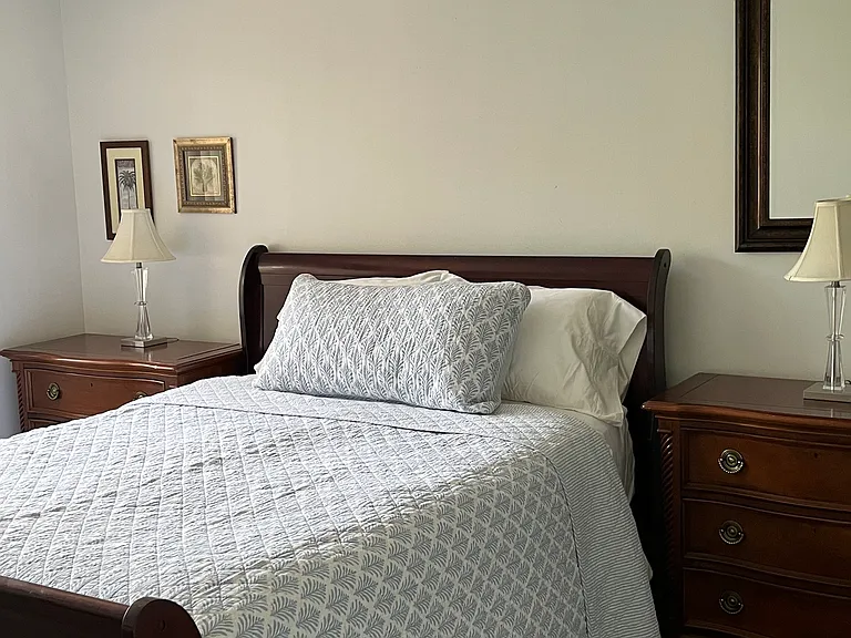 615 NW Oleander St #202 — Photo 15