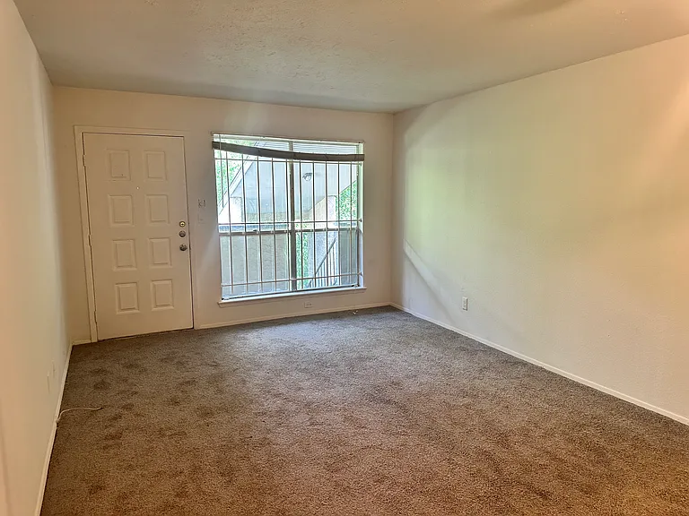 7313 Gulf Fwy #409 — Photo 14