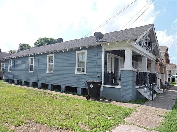 2nd image of 906 Belleville St