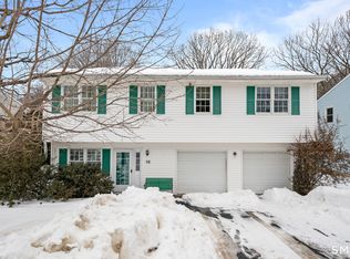 16 Crosswinds Lane, Waterbury, CT 06705