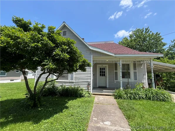 310 Vanburen Street, Versailles, MO 65084