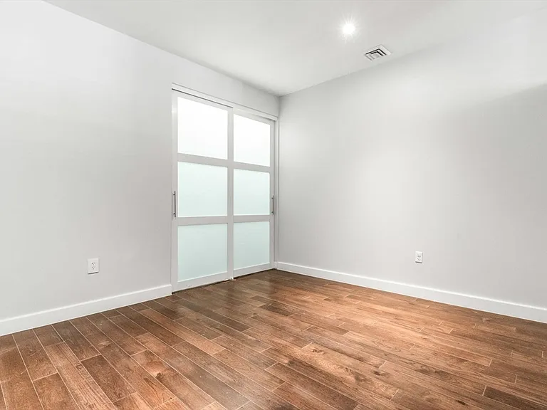 43 Westland Ave #309 — Photo 9