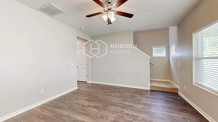 232 Chelsea Park Rd — Photo 6