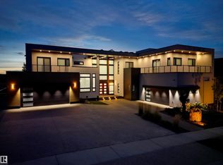 3466 Keswick Blvd SW #14, Edmonton, AB T6W3S4