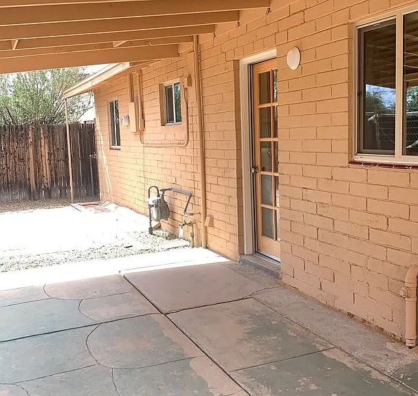 4814 E Hampton St — Photo 23