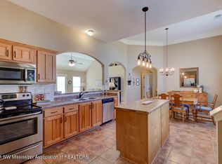 8541 S Trinity Park Dr, Olive Branch, MS 38654