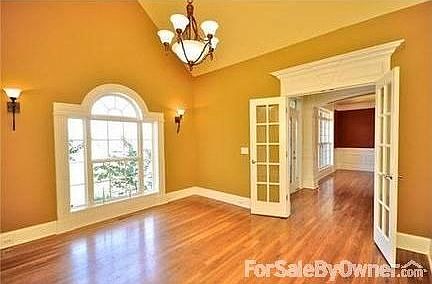 formal dining room
						:
						Expansive dining room, 12 +person table is a easy fit.