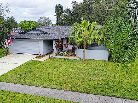 3rd image of 2333 Hawthorne Dr