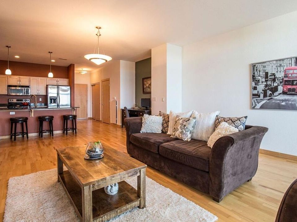 1st image of 601 E Ogden Ave Unit 502