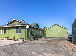 11630 N Missimer Rd, Prosser, WA 99350