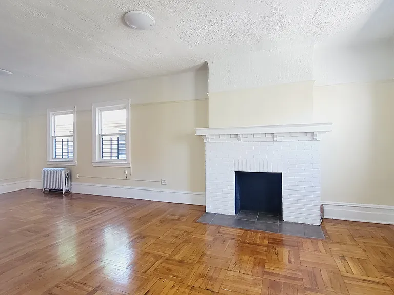 1888 University Ave #2 — Photo 2