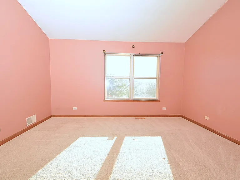 2460 Georgetown Cir — Photo 10