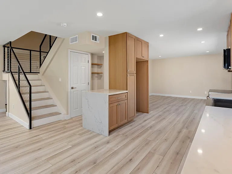 2423 Fieldlane Pl — Photo 9