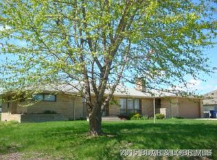 1203 S Maple St, Eldon, MO 65026