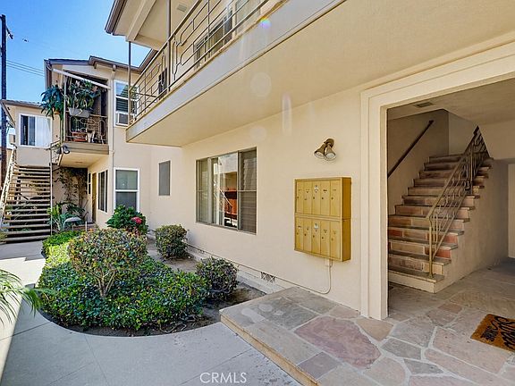 5th image of 2060 E 3rd St APT 3