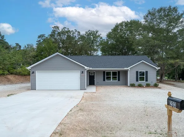 203 Southside Dr, Laurens, SC 29360