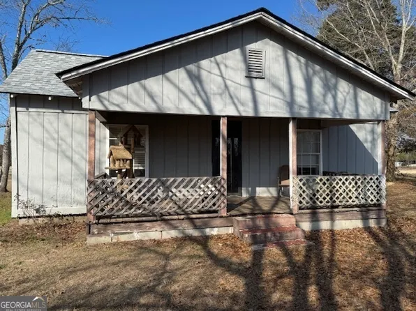 1542 Pineknot Rd, Box Springs, GA 31801