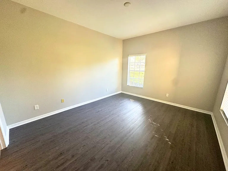 1704 Eagle Pond Dr #1704 — Photo 8