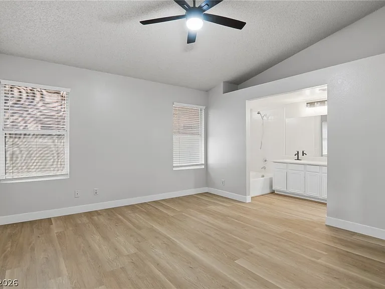 6224 Caprino Ave — Photo 13
