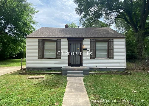 1018 McEvers Cir Photo 1