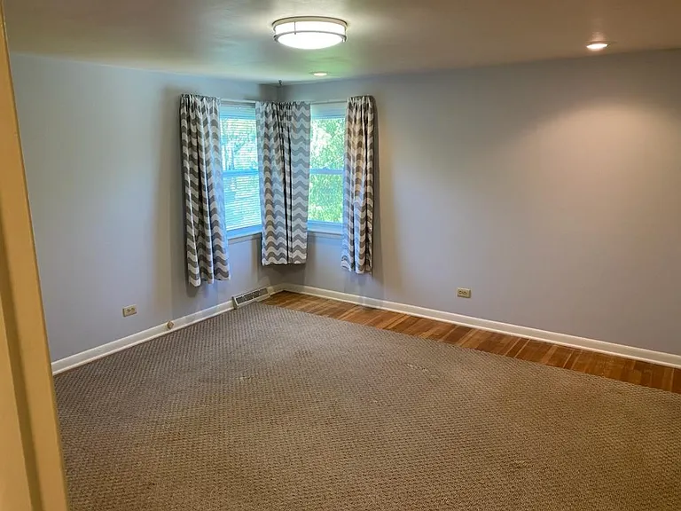1207 N Eagle St — Photo 17