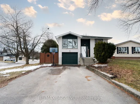 1007 Cardinal Ct W, Oshawa, ON L1G 6Y3