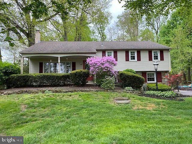1187 Spencer Rd photo 1