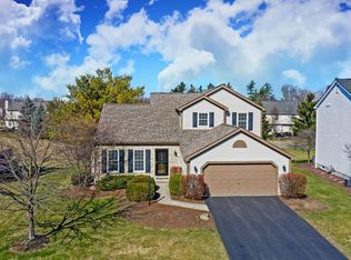 1044 Royal Oak Dr, Lewis Center, OH