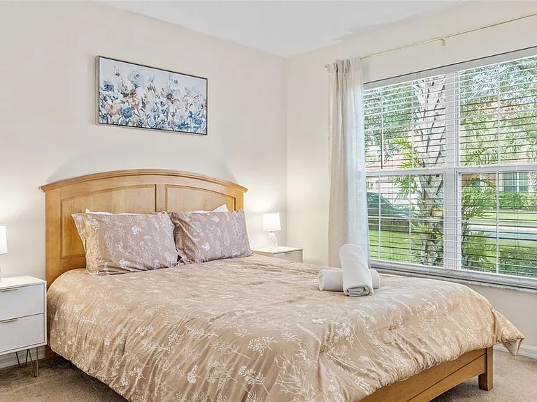 239 Carrera Ave — Photo 17