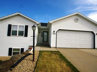 730 Parkside Ave, Baraboo, WI 53913