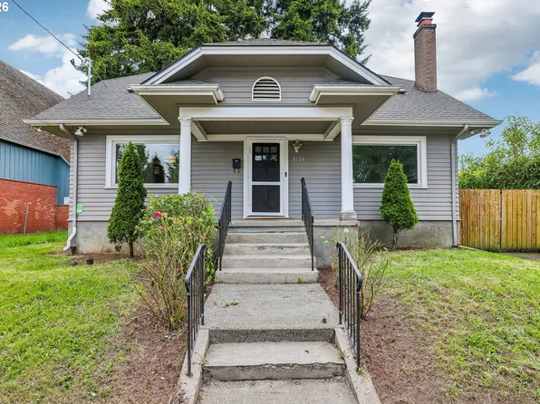 8124 SE Ash St, Portland, OR 97215
