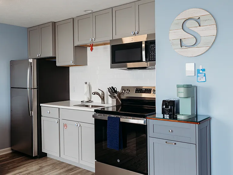 189 E Grand Ave #304 — Photo 17
