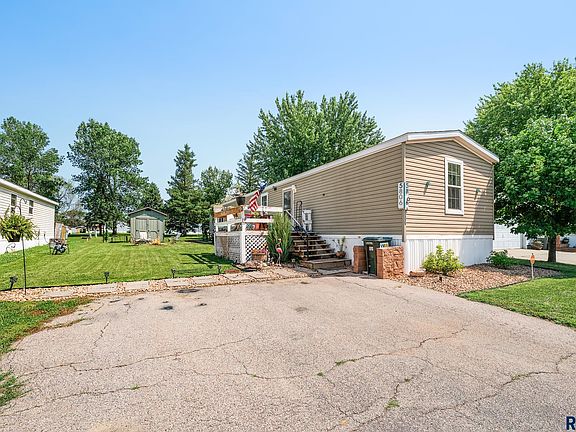 3rd image of 5806 W Tanager Pl