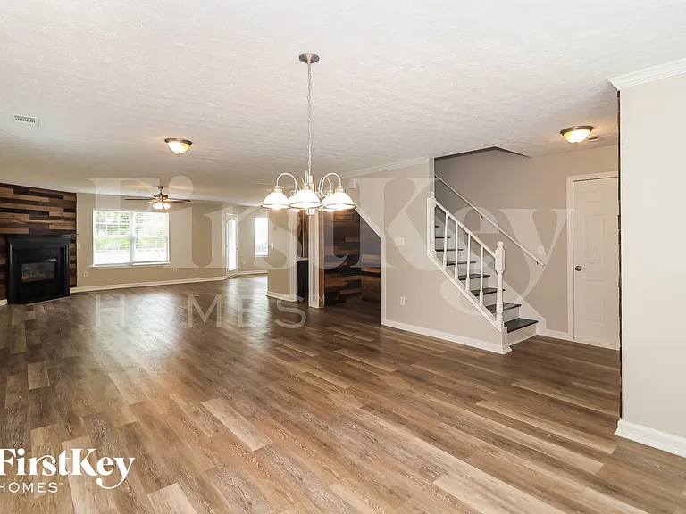 8335 River Hill Commons Dr — Photo 5