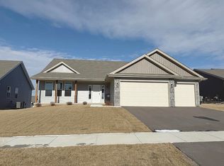 640 Wileman Dr, Edgerton, WI 53534
