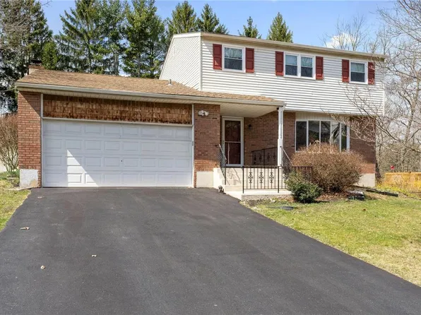 160 Hillside Dr, Coopersburg, PA 18036