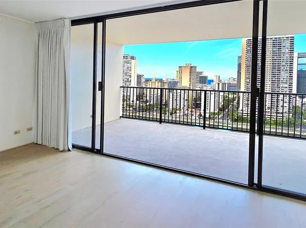 2444 Hihiwai St APT 2106, Honolulu, HI 96826