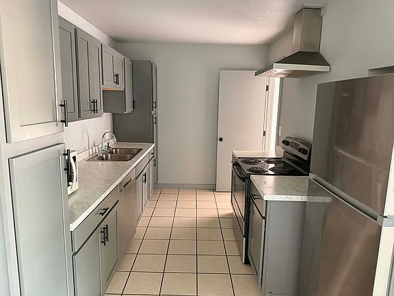 4th image of 1521 S Missouri St