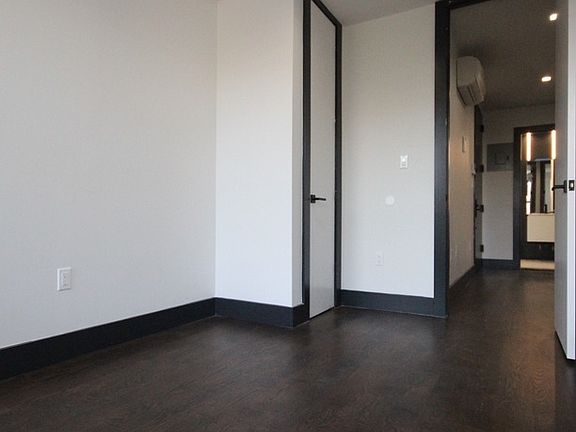 4th image of 205 Johnson Ave APT 1M