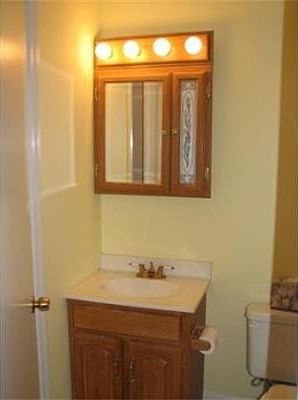 5th image of 7 Pamela Ln