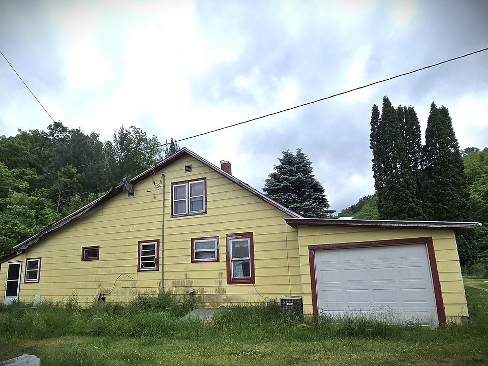 1st image of 15928 Pine Tree Rd