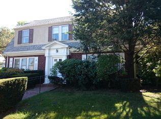 37 Pelton St, West Roxbury, MA 02132