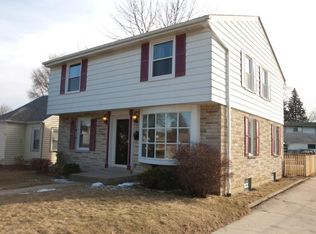 8921 W Courtland Ave, Milwaukee, WI 53225
