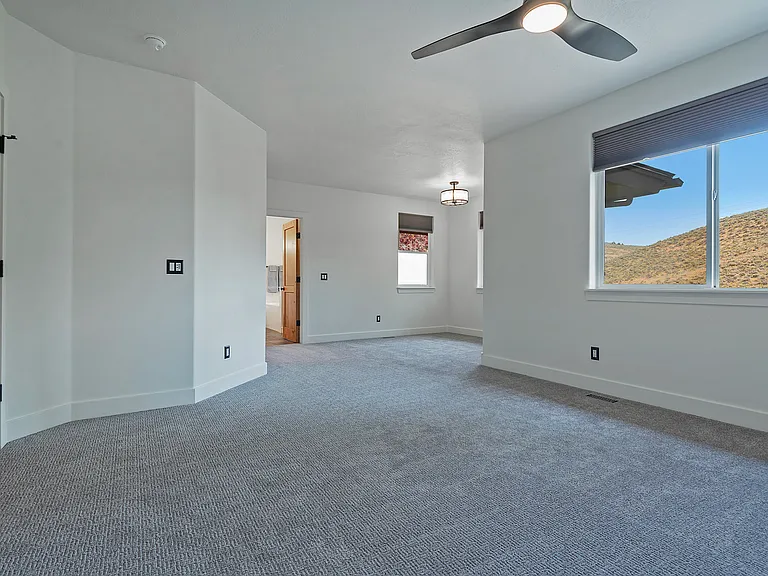 1028 Station Loop Rd — Photo 10