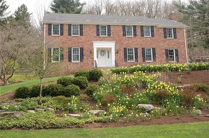 Stately all brick colonial on desirable street in Fox Chapel