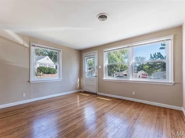 1215 San Jacinto Ct — Photo 2