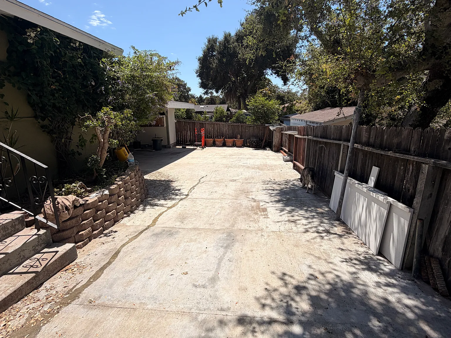 N Salinas St, Santa Barbara — Photo 2